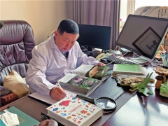 中國工程院院士李玉攻克道道難關(guān) 助力食用菌產(chǎn)業(yè)脫貧攻堅(jiān) ()