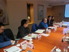 聊城市農(nóng)科院與市人民醫(yī)院就冠縣靈芝資源的開發(fā)與利用進行對接交流 ()