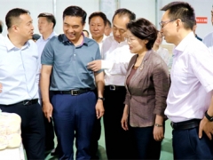 甘肅省副省長孫雪濤、市委書記張永霞一行赴眾興菌業(yè)天水基地調(diào)研 ()